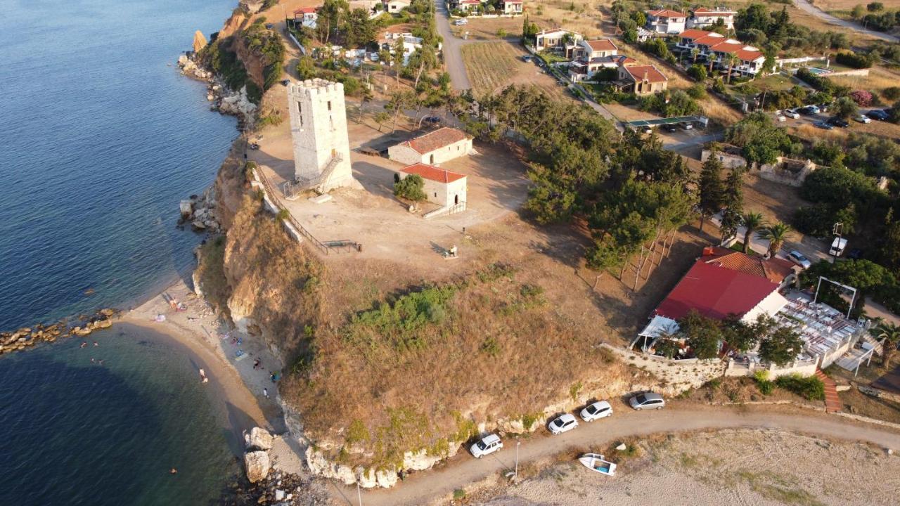 Villa Madeleine Tower View Néa Fókaia Extérieur photo